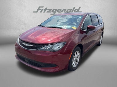 2023 Chrysler Voyager LX