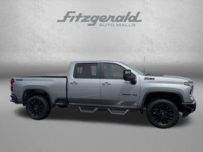 2025 Chevrolet Silverado 2500HD 4WD Crew Cab Standard Bed LT