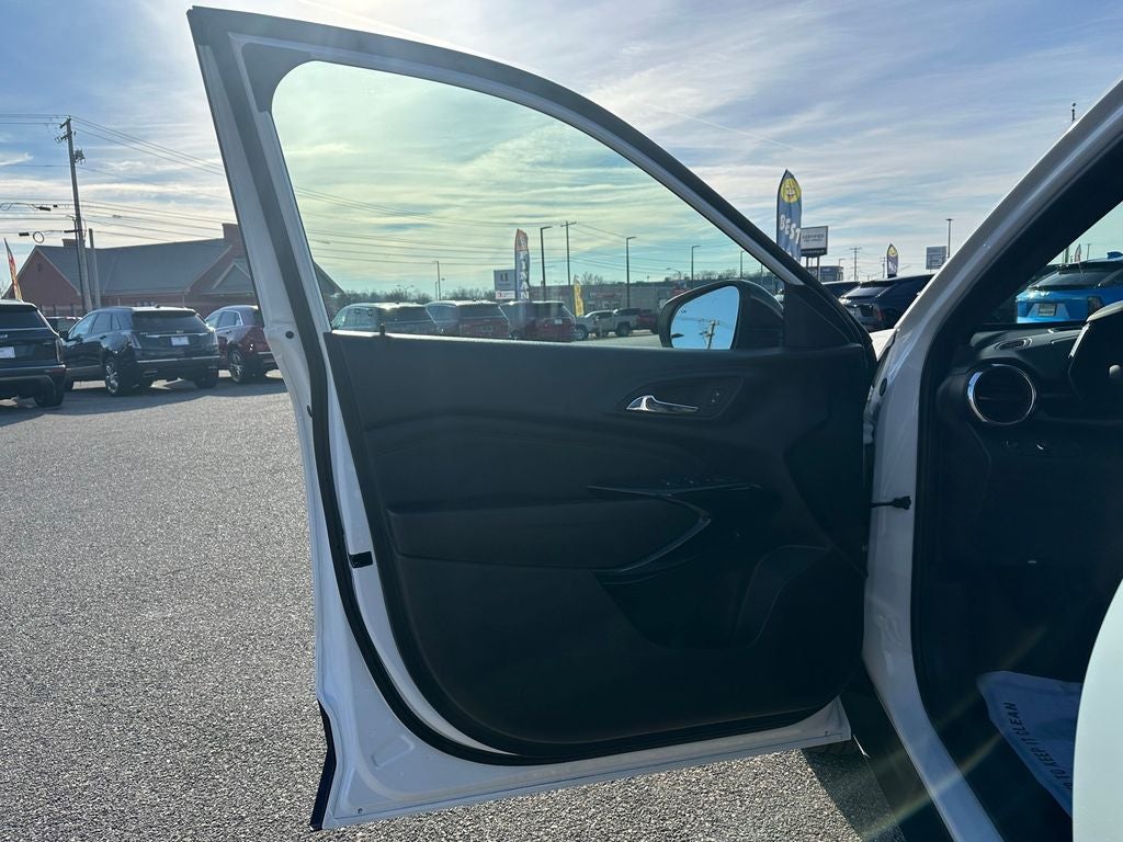 2025 Chevrolet Trax FWD 2RS