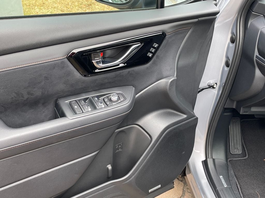 2025 Subaru FORESTER Touring Hybrid