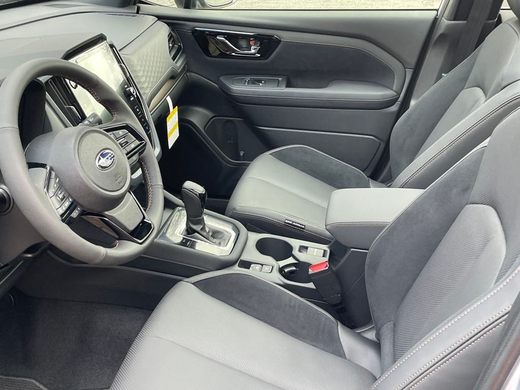 2025 Subaru FORESTER Touring Hybrid