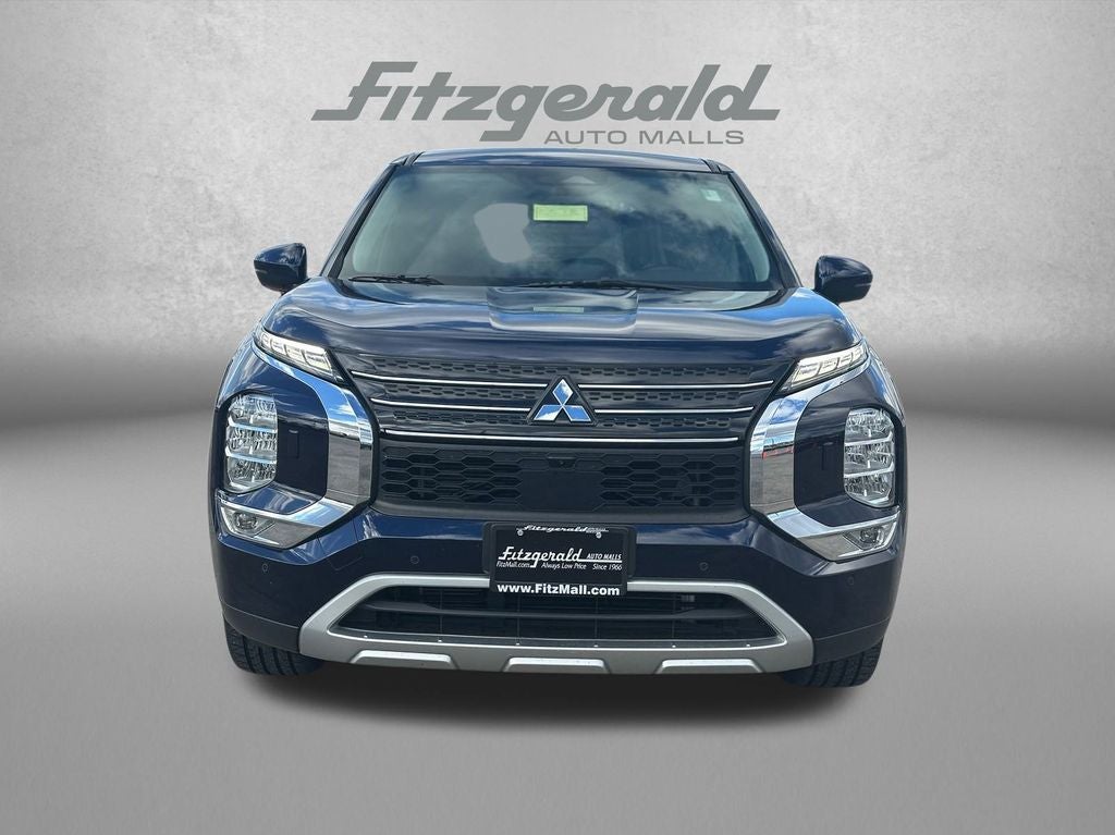 2022 Mitsubishi Outlander SE