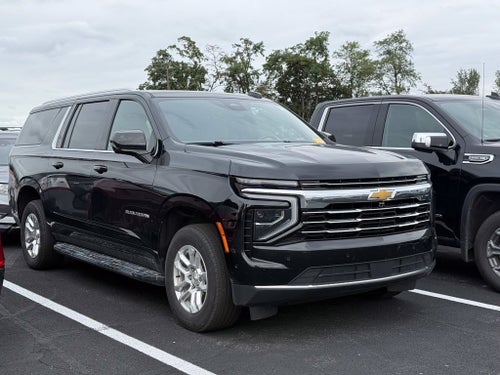 2025 Chevrolet Suburban LT