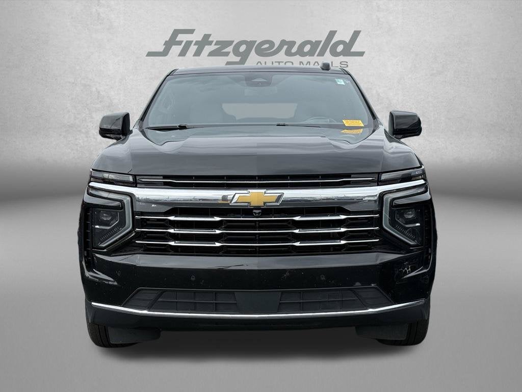 2025 Chevrolet Suburban LT