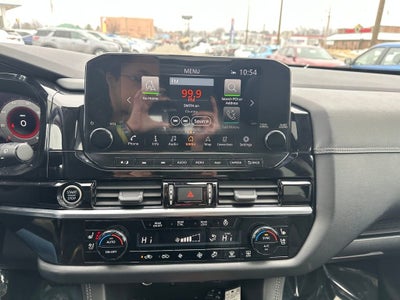 2023 Nissan Pathfinder Platinum 4WD