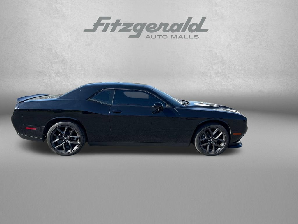 2022 Dodge Challenger SXT