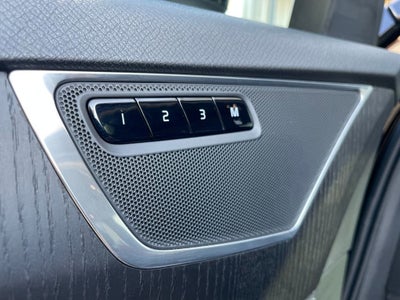 2020 Volvo XC90 Momentum