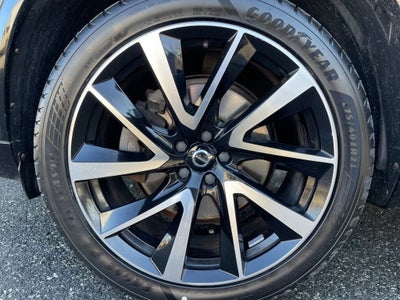 2020 Volvo XC90 Momentum