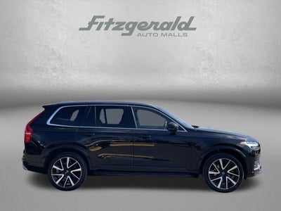2020 Volvo XC90 Momentum