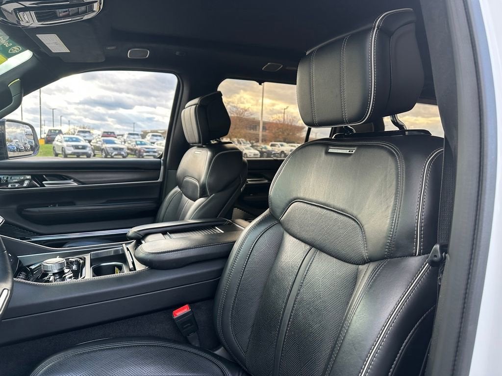 2024 Jeep Grand Wagoneer Series II Obsidian