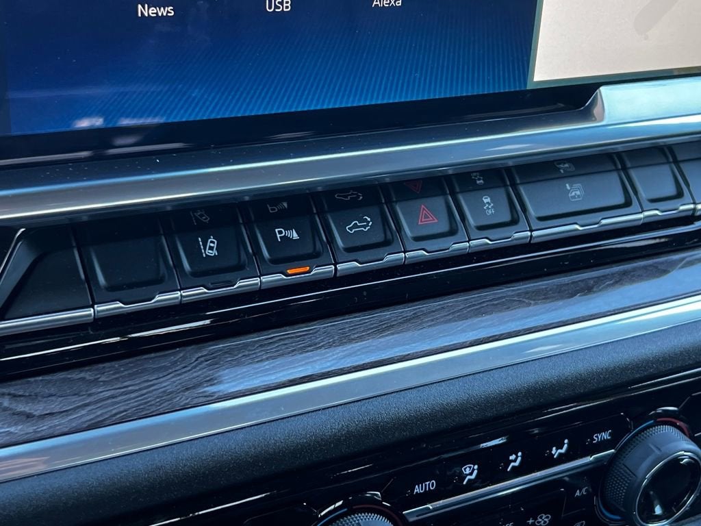 2025 Chevrolet Silverado 3500 HD LTZ