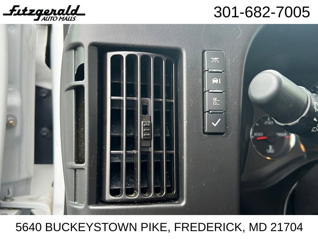 2024 Chevrolet Express Cargo 2500 WT