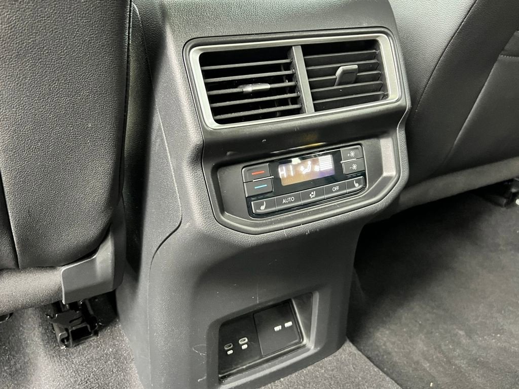 2025 Volkswagen Atlas 2.0T SEL