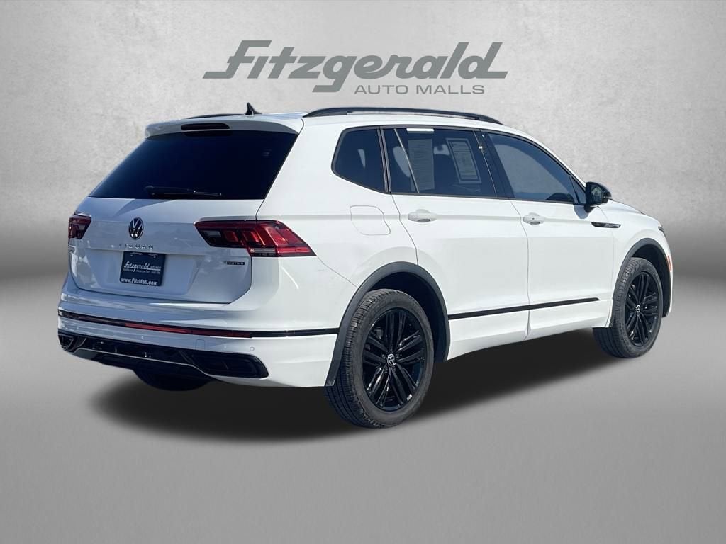 2022 Volkswagen Tiguan SE R-Line Black