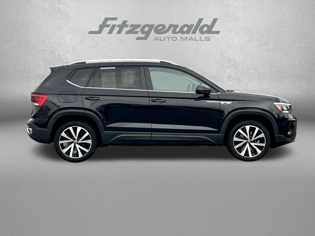 2024 Volkswagen Taos SE
