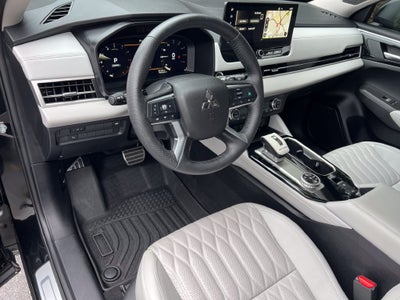 2025 Mitsubishi Outlander SEL