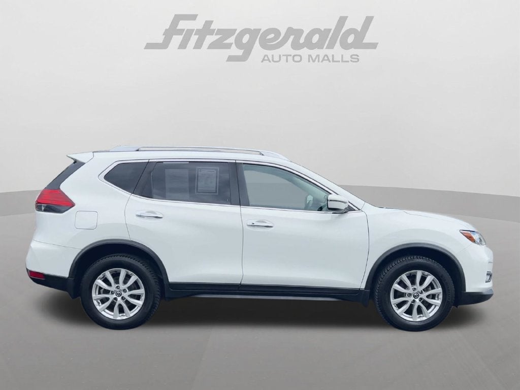 2017 Nissan Rogue SV