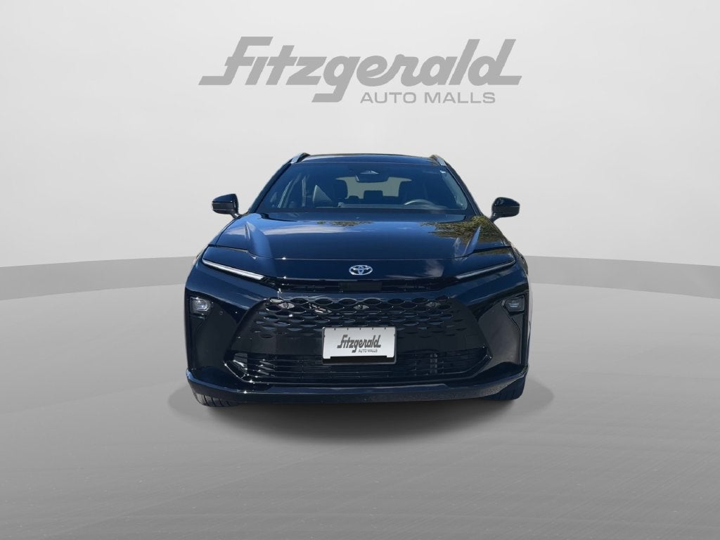 2025 Toyota Crown Signia XLE