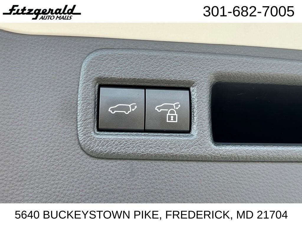 2022 Toyota Venza LE