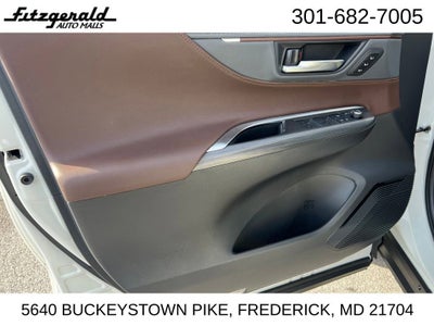 2022 Toyota Venza LE