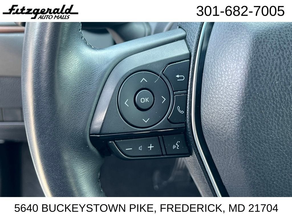 2022 Toyota Venza LE