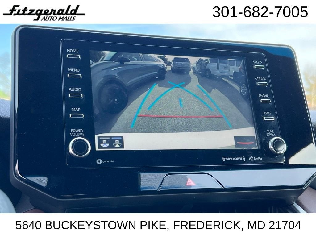 2022 Toyota Venza LE