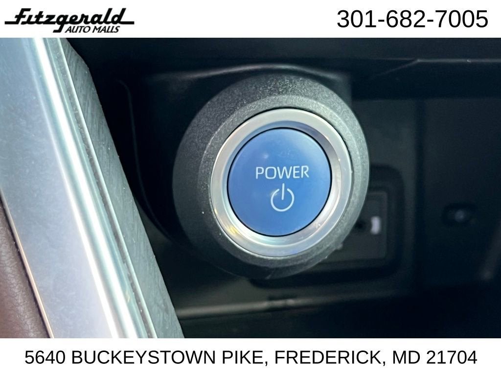 2022 Toyota Venza LE