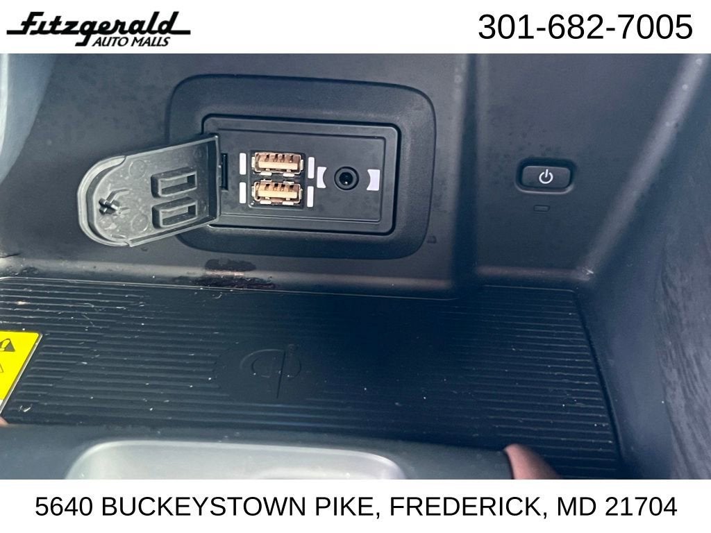 2022 Toyota Venza LE