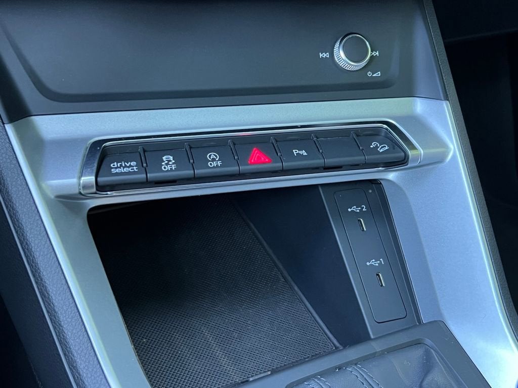 2025 Audi Q3 S line Premium