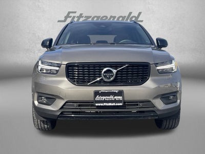 2022 Volvo XC40 R-Design