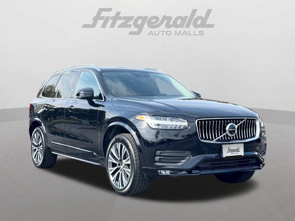 2022 Volvo XC90 Momentum