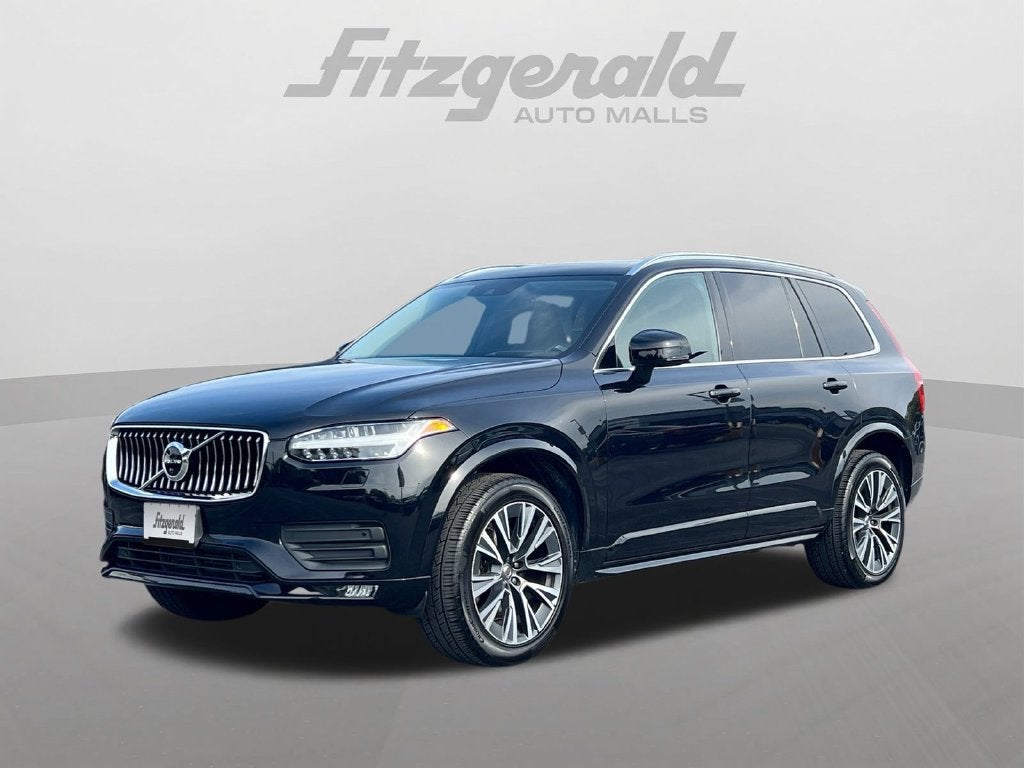 2022 Volvo XC90 Momentum