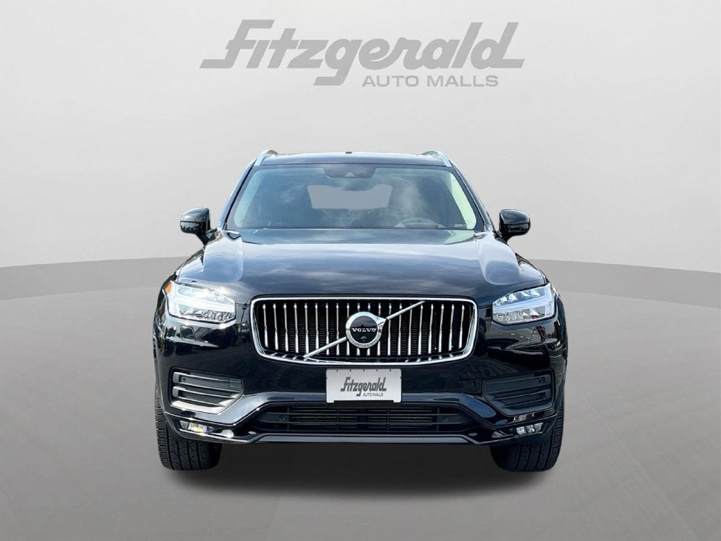 2022 Volvo XC90 Momentum