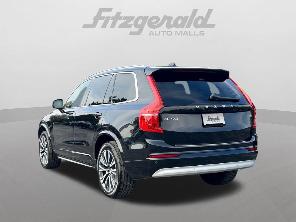 2022 Volvo XC90 Momentum