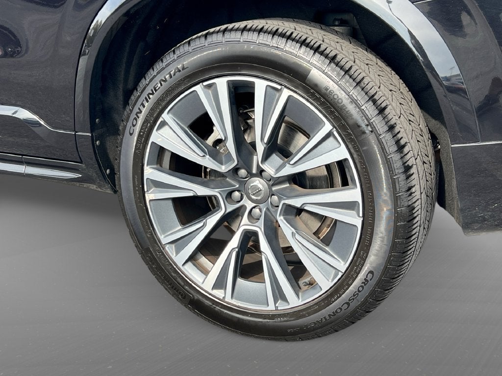 2022 Volvo XC90 Momentum