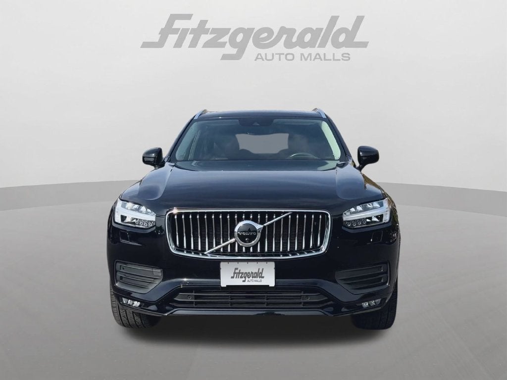 2022 Volvo XC90 Momentum