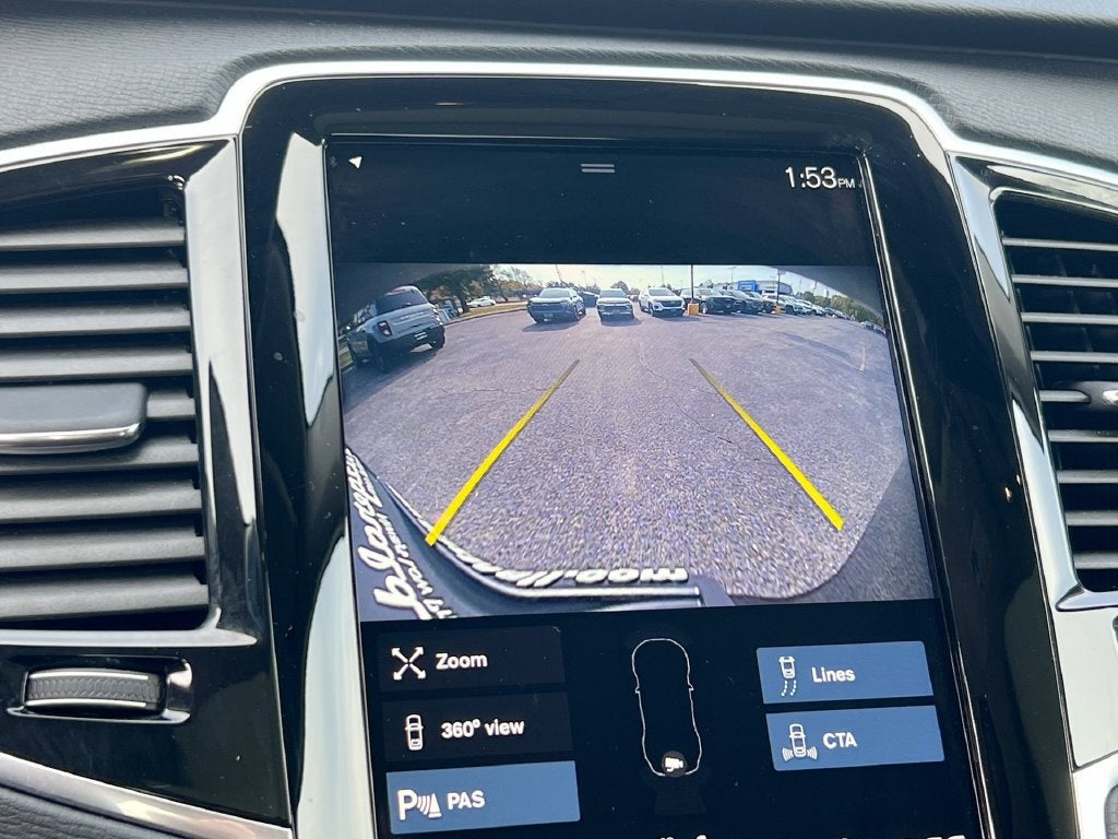 2022 Volvo XC90 Momentum