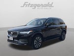 2022 Volvo XC90 Momentum