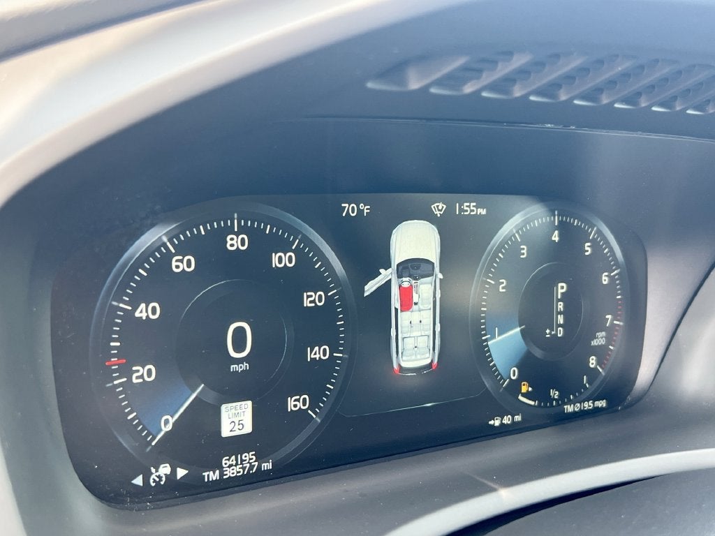 2022 Volvo XC90 Momentum