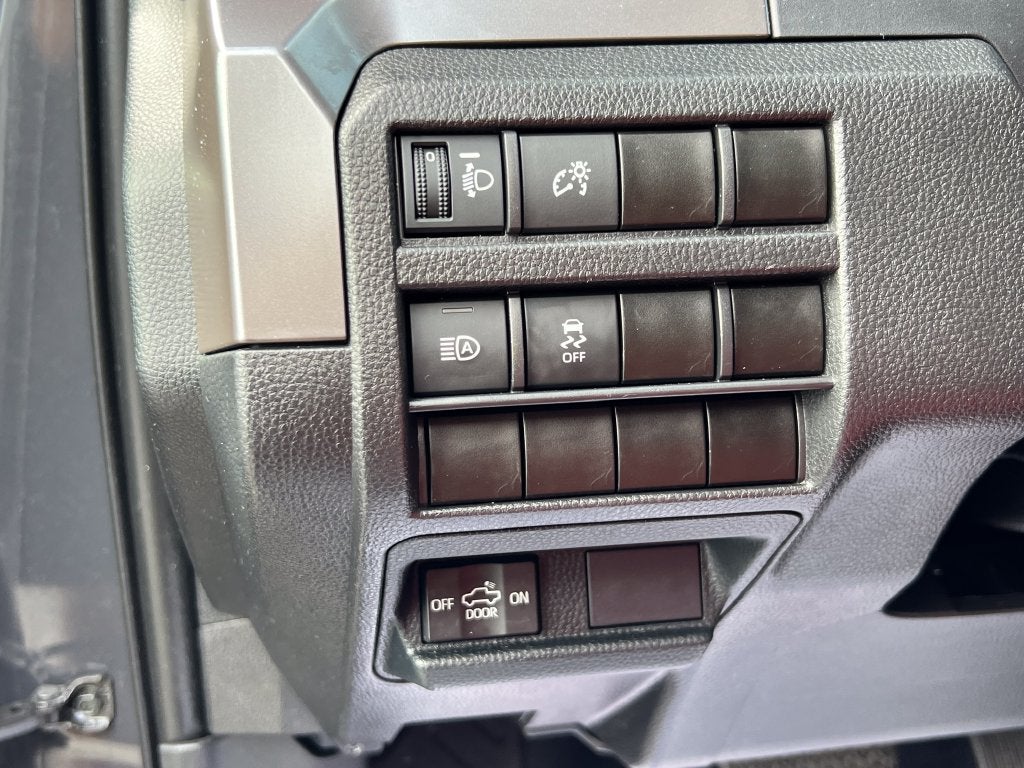 2024 Toyota Tacoma 4WD SR5