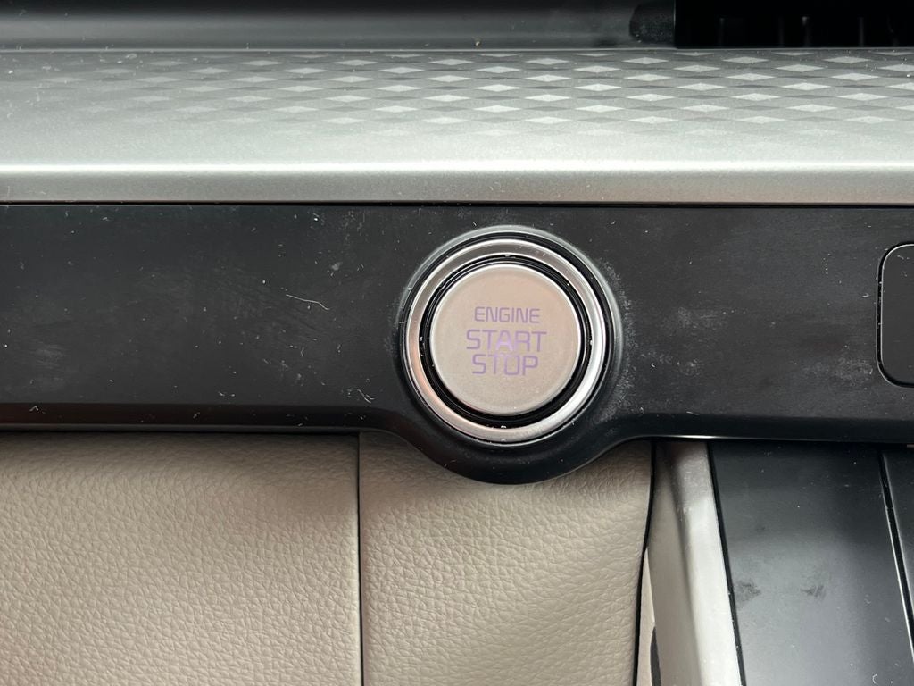 2023 Kia Carnival LX Seat Package